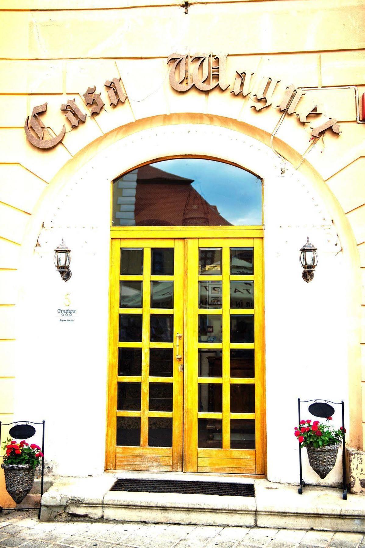 Casa Wagner Hotel Braşov Exterior foto